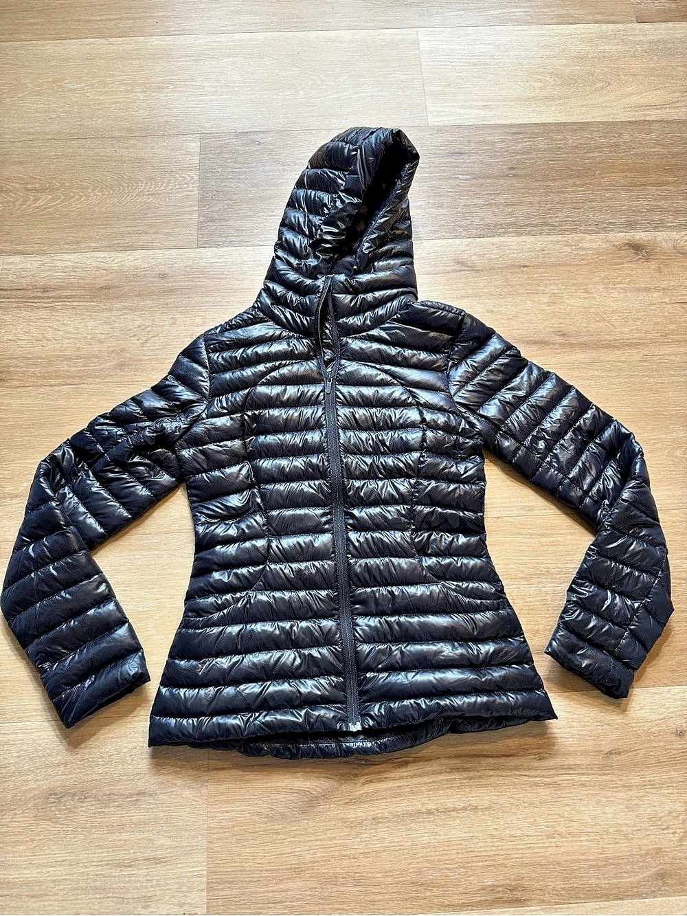 lululemon Pack It Down Jacket Black Puffer Jacket Size 4 Like New